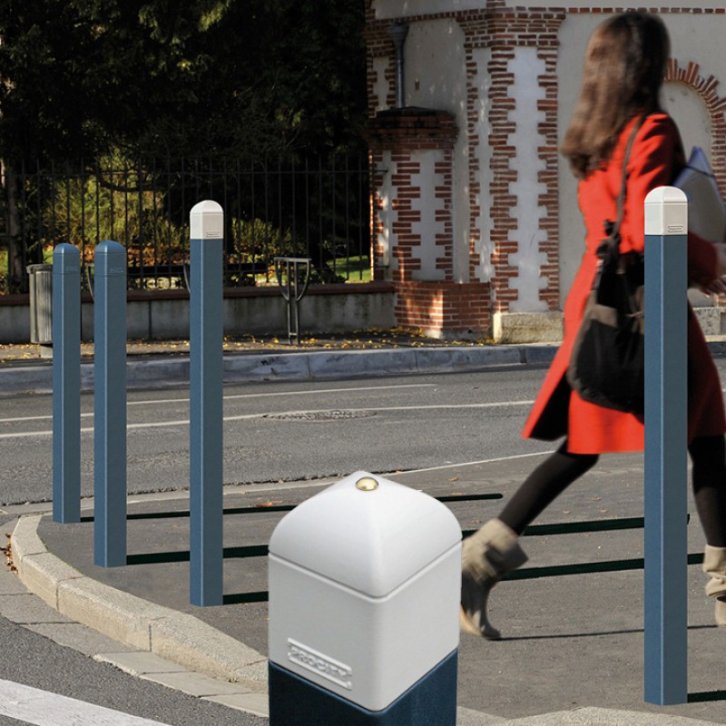 Pilona de gran visibilitat